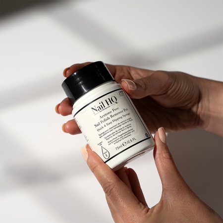 Nail HQ Acetone Free odlakovač na nehty bez acetonu