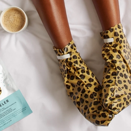 Nails Inc. Sole Heeler maschera esfoliante per le gambe