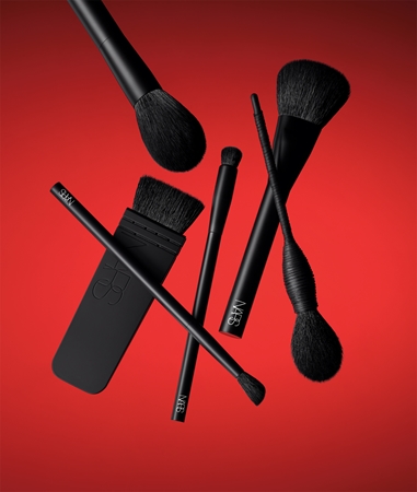 NARS Small Eyeshadow Brush ecset az alap szemhéjfestékekre