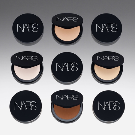 NARS SOFT MATTE POWDER matující pudr
