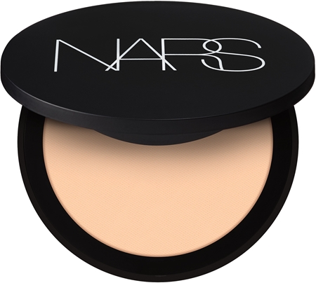 NARS SOFT MATTE POWDER matující pudr