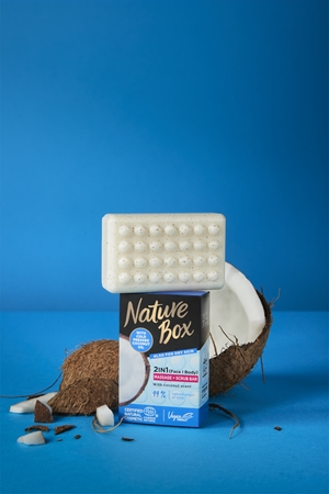 Nature Box Coconut feste Reinigungsseife mit Peelingeffekt