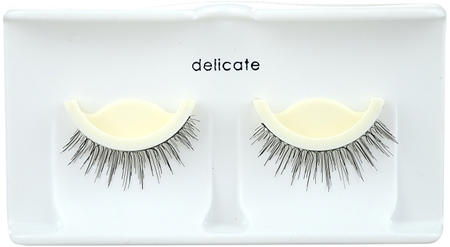 Marca
 Nee Make Up Eyelashes pestañas postizas con pegamento