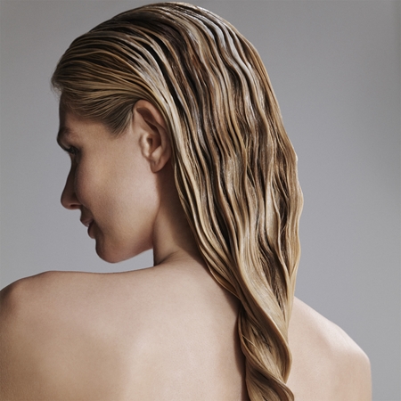 NEQI Repair Reveal maschera rigenerante per tutti i tipi di capelli