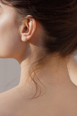 Nioxin Scalp Recovery Cleanser šampon pro řídnoucí a zplihlé vlasy proti lupům