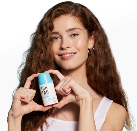NIP+FAB Nourishing odżywczy krem nawilżający SPF 30