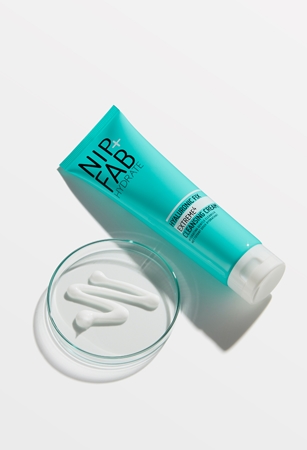 NIP+FAB Hyaluronic Fix Extreme4 2% čistilna krema za obraz