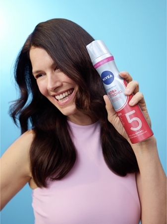 NIVEA Ultra Strong laque cheveux fixation extra forte sans silicone