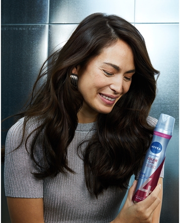 NIVEA Color Protect lak za lase