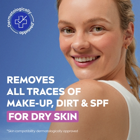 NIVEA Face Cleansing Gentle Cleansing Wipes with almond milk