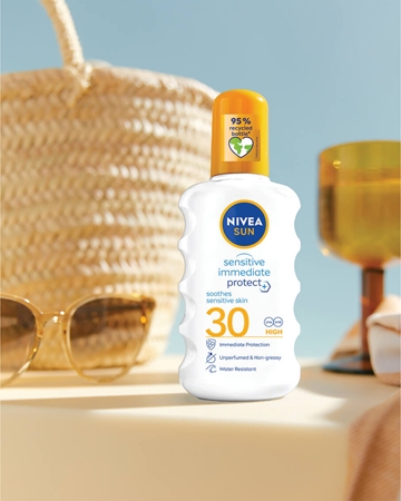 NIVEA SUN Protect & Sensitive spray solaire protecteur SPF 30