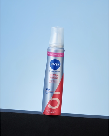 NIVEA Ultra Strong Mousse