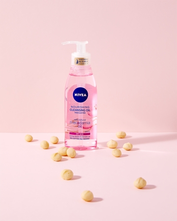 NIVEA Cleansing Oil Gentle Cleansing Oil for dry skin