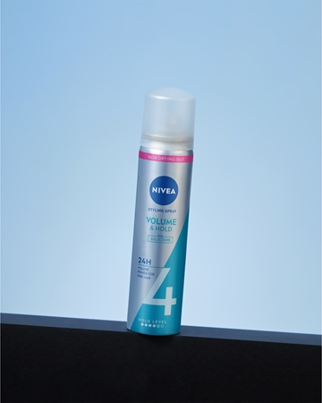 NIVEA Volume Care lak za kosu
