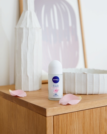 NIVEA Rose Touch golyós izzadásgátló hölgyeknek