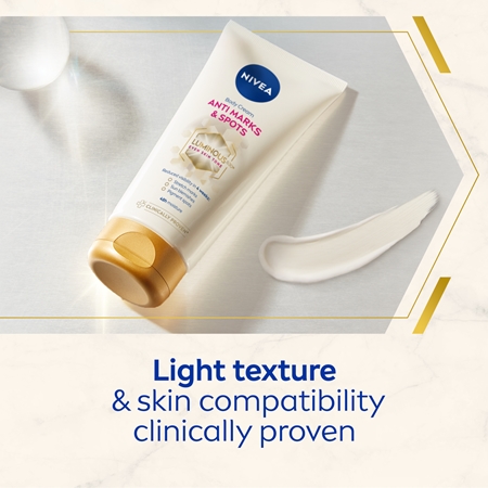 NIVEA Luminous 630 crème pour le corps nourrissante anti-vergetures