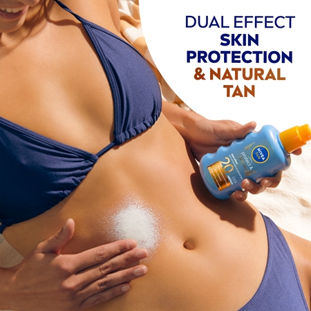 NIVEA SUN Protect & Bronze intenzív napozó spray SPF 20