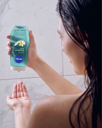 NIVEA Hawaii Flower & Oil gel de ducha refrescante