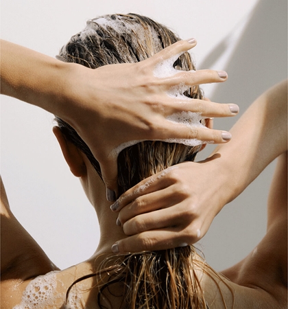 NIVEA Volume Wonder Nærende shampoo til hårvolumen