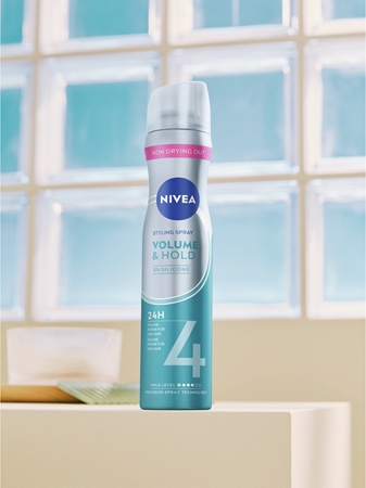 NIVEA Volume Care Haarlak