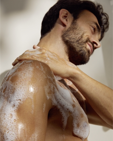 NIVEA MEN Hydrocare sprchový gel