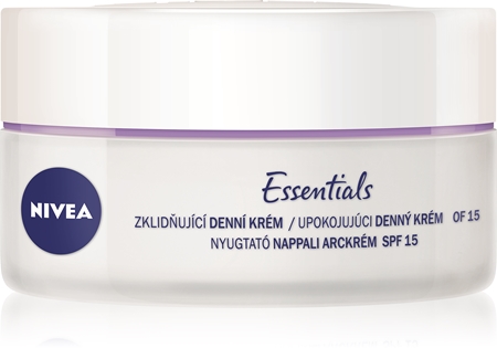 NIVEA Essentials успокояващ дневен крем за чувствителна кожа на лицето