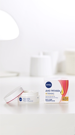 NIVEA Firming zpevňující denní krém proti vráskám 45+