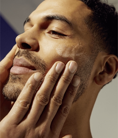 NIVEA MEN Sensitive gel na holení pro muže