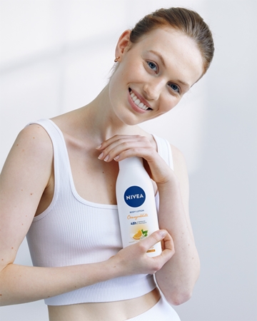 NIVEA Orange Blossom Loção corporal hidratante e nutritiva