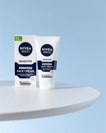 NIVEA MEN Sensitive Feuchtigkeitscreme für Herren