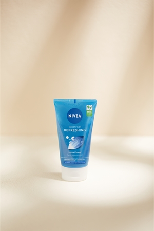 NIVEA Refreshing Fräsch rengöringsgel för normal- och blandhud