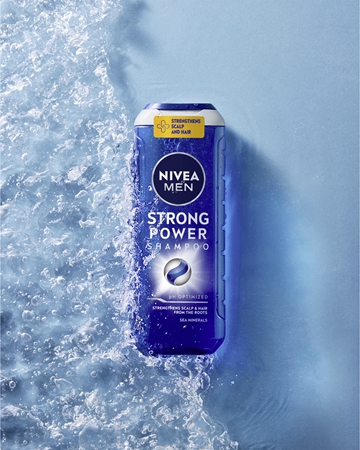 NIVEA MEN Strong Power shampoing pour stimuler la repousse des cheveux et renforcer les racines
