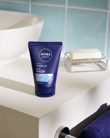 NIVEA MEN Hydrocare Moisturizing Cleansing Gel