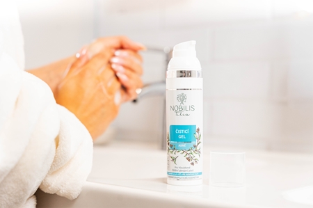 Nobilis Tilia Acne care drėkinamasis valomasis gelis riebiai, į aknę linkusiai odai