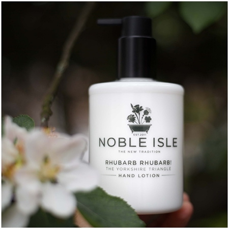 Noble Isle Rhubarb Rhubarb! jemný krém na ruce