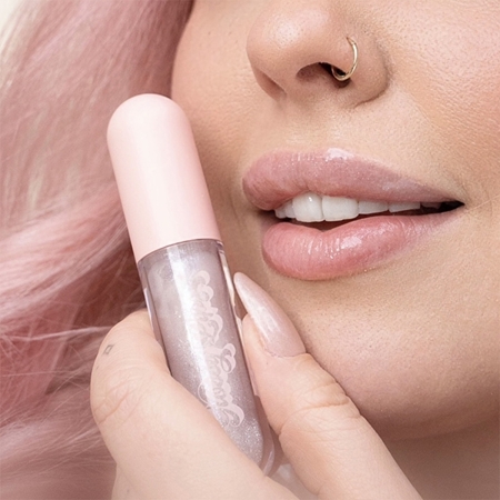 Not So Funny Any Glossy Lips маслен гланц за устни