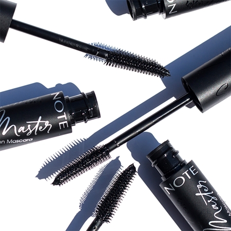 Note Cosmetique Sculpt Master mascara volumizzante per ciglia definite