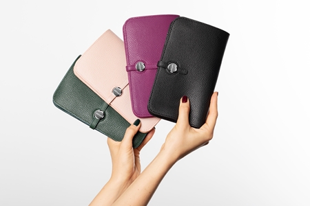 Notino Classy Collection Pouch with wallet ein Täschchen mit einem Reiseetui