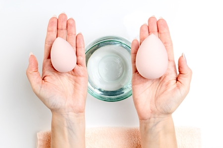 Notino Super Soft Make-Up Sponge lašo formos makiažo kempinėlė