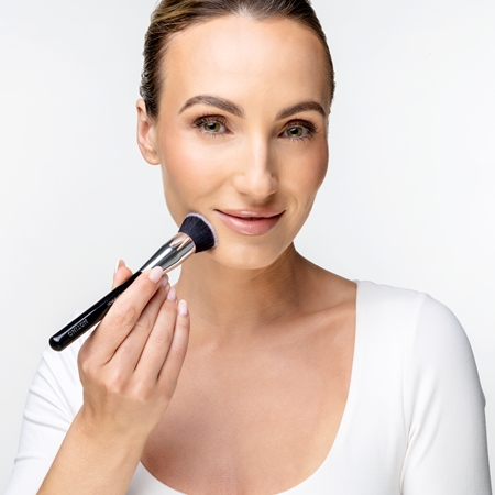 Notino Makeup Brushes Professional Foundation Buffer Make-Up Brush 124 Пензлик для нанесення основи