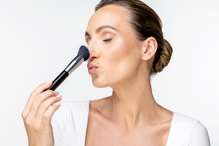 Notino Makeup Brushes Professional Angled Contour Make-Up Brush 141 контурний пензлик