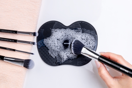Notino Makeup Brushes Silicone Cleaning Mat For Make-Up Brushes alfombrilla limpiadora de brochas