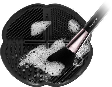 Notino Master Collection Silicone brush cleaning pad krtačka za čiščenje čopičev
