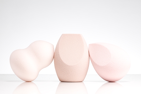 Notino Charm Collection Mini make-up sponge set set mini gobic za tekoči puder