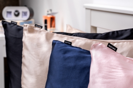 Notino Silk Collection Pillowcase față de pernă din mătase