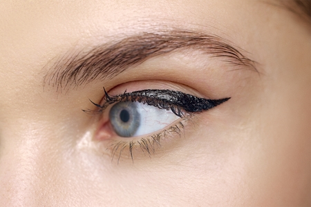 Notino Lifeproof Eye Liner Glossy Black Long-Lasting Eyeliner marker