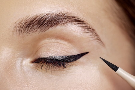 Notino Lifeproof Eye Liner Glossy Black Long-Lasting Eyeliner marker