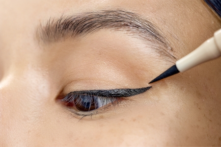 Notino Lifeproof Eye Liner Matte Black Long-Lasting Eyeliner