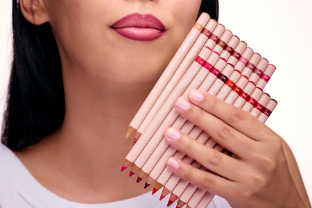 Notino Creamy Contouring Lip Pencil Contour Lip Pencil