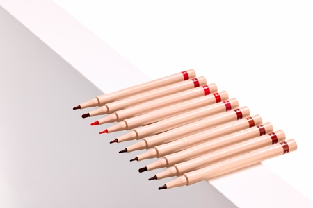 Notino Lifeproof Lip Stain Marker feutre à lèvres pour un effet longue tenue